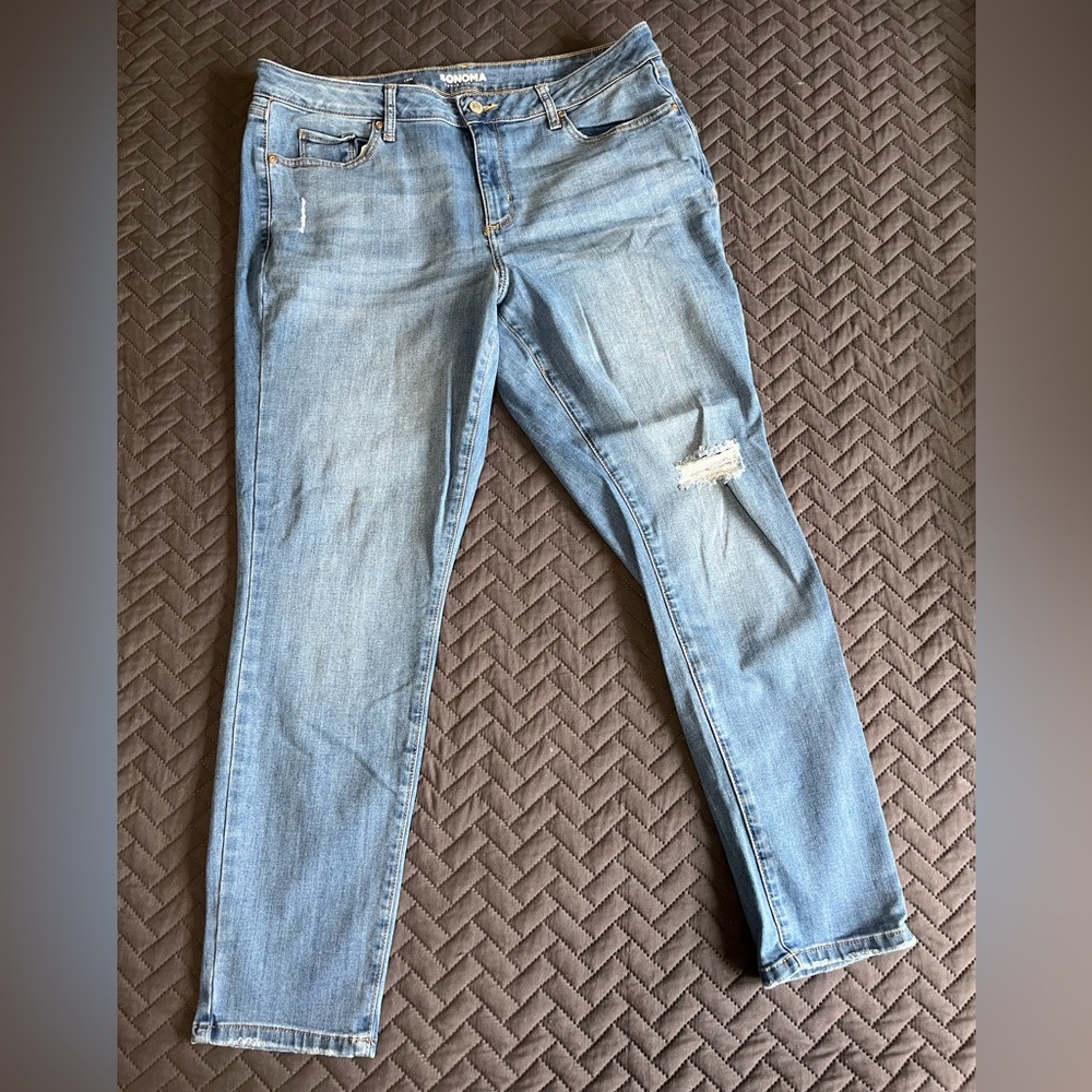 Sonoma Light Blue Skinny Jeans with Distressed Detail